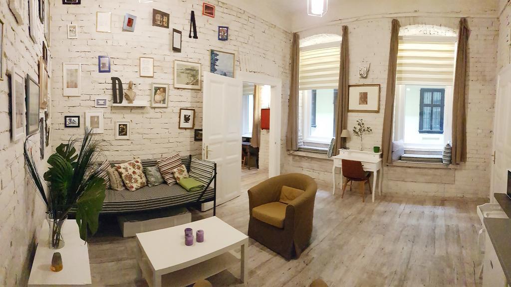 Bpr Wolf With Terrace Appartement Boedapest